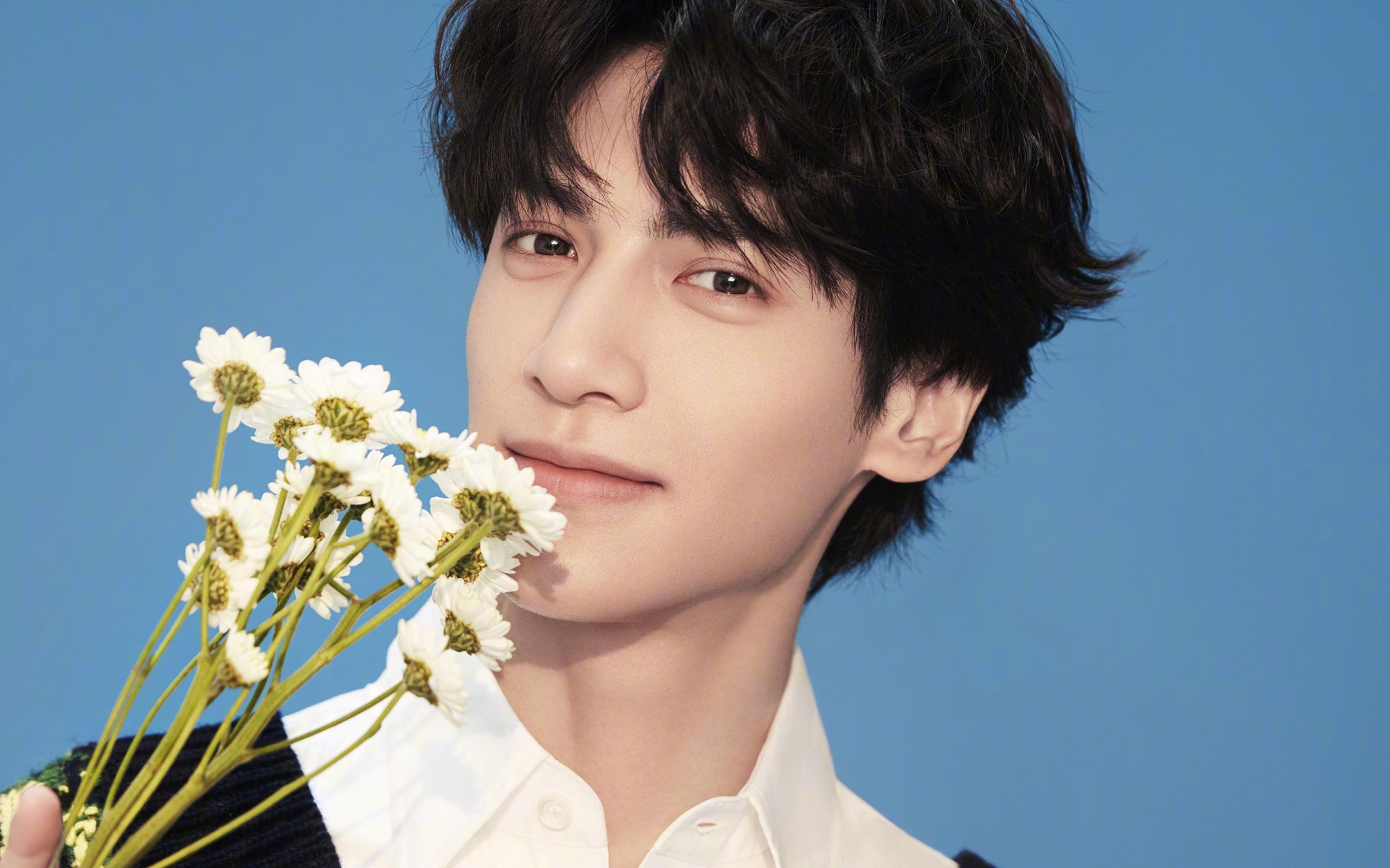 《王者荣耀全国冠赛，广东战队问鼎荣耀》，广东王者职业战队