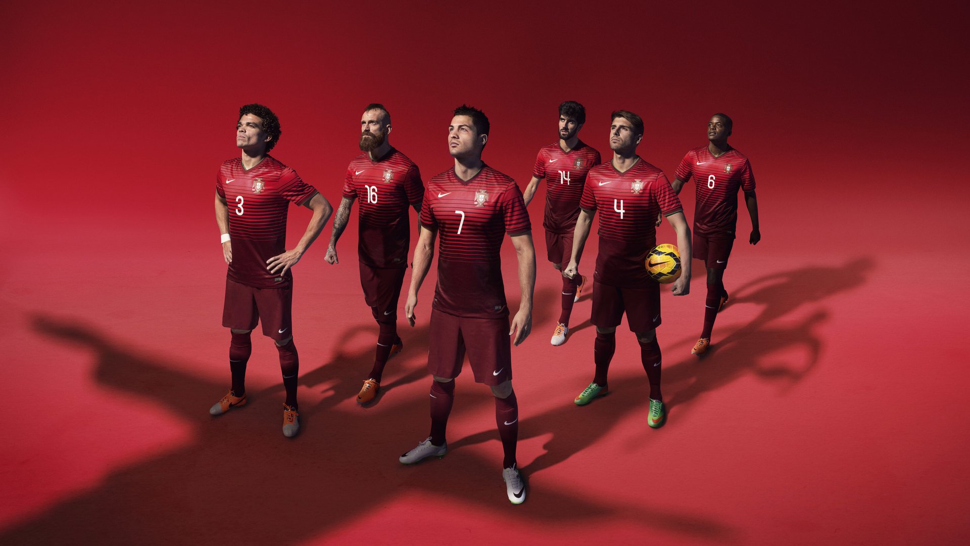 欧洲杯变阵带来惊喜：战术革新，场面精彩！，欧洲杯迎来结局